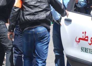 توقيف فرنسي مبحوث عنه دوليًا في طنجة بتهمة الارتباط بعصابة إجرامية