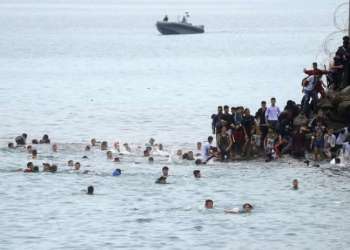توقيف شاب بشفشاون بتهمة التحريض على الهجرة غير المشروعة