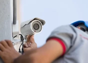اللجنة الوطنية لحماية المعطيات تفتح ملف كاميرات المراقبة