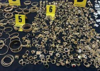 طنجة.. سقوط عصابة متورطة في سرقة محل مجوهرات ببني مكادة