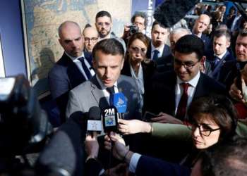 في حضرة الكلمة الحرة: ماكرون يطالب بإطلاق سراح بوعلام صنصال من جناح المغرب في معرض باريس