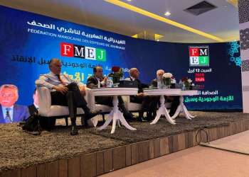 نبيل بنعبد الله: أزمة الصحافة “وجودية”… وتنظيم القطاع يواجه “تراجعات خطيرة”