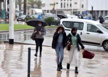 طقس الجمعة.. جو غائم وقطرات مطرية بهذه المناطق