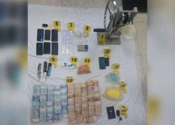 تفكيك شبكة لترويج المخدرات بطنجة.. توقيف ثلاثة أشخاص وحجز كمية كبيرة من الأقراص والكوكايين