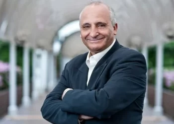 رشيد اليزمي يُسجّل براءة اختراع جديدة قد تُنقذ ملايين الأرواح من حرائق البطاريات