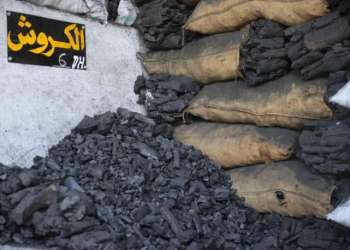 ركود غير مسبوق يضرب أسواق الفحم بعد منع ذبح الأضاحي: “كنا نعتمد على هذا الموسم… والآن خسرنا كل شيء”