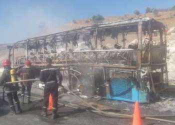 حافلة تشتعل في الطريق بين الجديدة ومولاي عبد الله… ركاب ينجون بأعجوبة