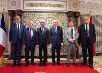 الطالبي العلمي يستقبل وفدًا برلمانيًا فرنسيًا لتعزيز التعاون الثنائي