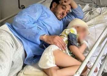 تطورات في ملف “الطفلة غيثة”… مشادات قانونية داخل محكمة برشيد وسط حضور جمعية “ماتقيش ولدي”