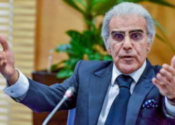 بنك المغرب يضع خارطة طريق للحد من هيمنة “الكاش”.. والجواهري ينتظر الردود قبل العطلة الصيفية