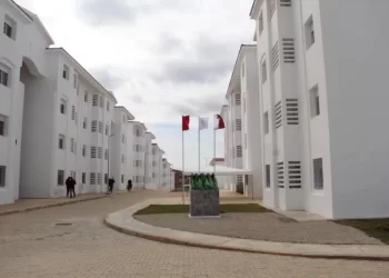 المغرب يطلق دراسة لتطوير برنامج السكن الإيجاري لمواجهة أزمة السكن