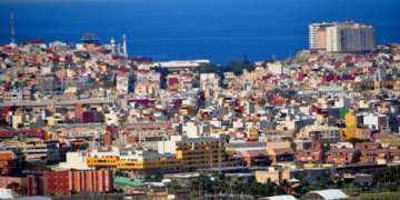 انقطاعات يومية للماء في مليلية.. و حزب “Somos Melilla” يطالب بجبهة موحدة لإنقاذ المدينة