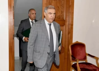 وزارة الداخلية تُشدد على الاقتطاع من أجور موظفي الجماعات المضربين