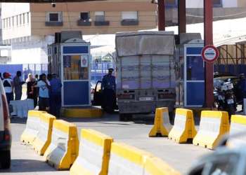 المغرب يغلق المعبرين التجاريين مع سبتة ومليلية بشكل مفاجئ