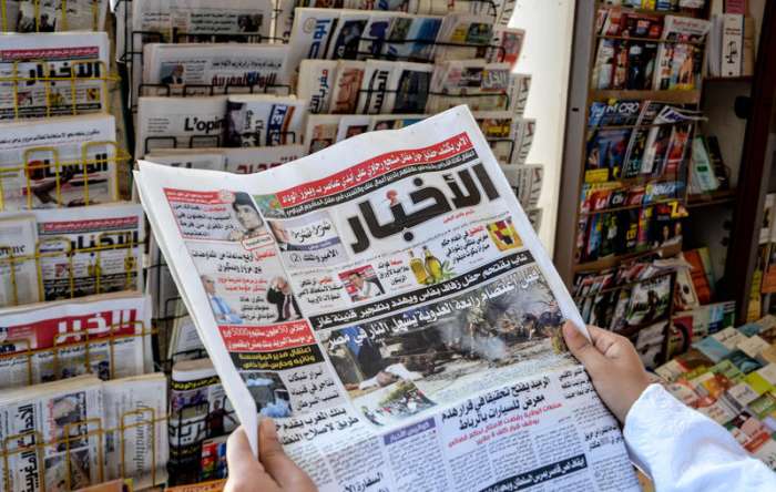 البرلمان.. عقوبة توقيف الصحف تُستبدل بغرامات “قاسية” في مشروع قانون الصحافة