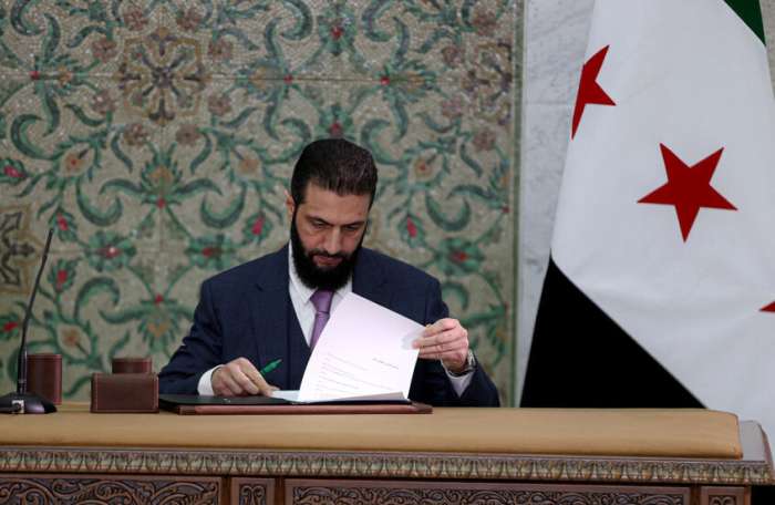 أكراد سوريا يعتبرون آلية اختيار البرلمان الانتقالي غير ديموقراطية