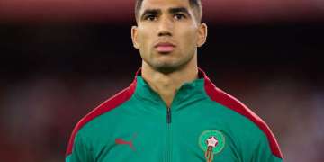 أشرف حكيمي… لاعب يختصر معادلة الانتماء والطموح في كرة القدم المغربية