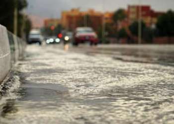 طقس الجمعة.. حرارة وزخات مطرية بهذه المناطق
