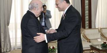 لا حل خارج السيادة المغربية.. مستشار ترامب يجدد من الجزائر دعم واشنطن للحكم الذاتي المغربي