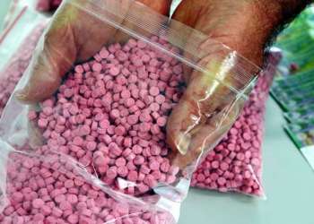 عملية نوعية تقود إلى الإطاحة بمهربين خطيرين للأقراص المهلوسة بأكادير