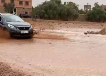 اضطرابات جوية قوية تضرب مناطق جنوب ووسط المغرب وتُخلّف أضرارًا مادية