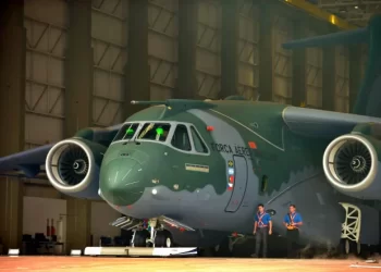 المغرب يعزز قدراته الجوية والبرية بصفقات تسليح جديدة تشمل طائرات KC-390 ومركبات قتالية غير مأهولة