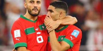 رومان سايس يشيد بحكيمي ويُدرجه في تشكيلته المثالية: “مرشح فوق العادة للكرة الذهبية”