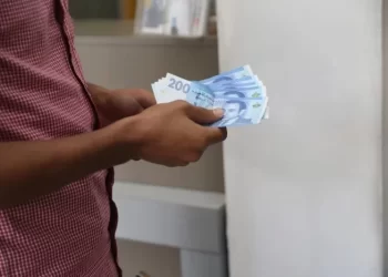 قروض الاستهلاك في المغرب تسجّل ارتفاعاً بـ8% وتغيّر في آجال السداد