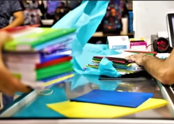 رابطة الكتبيين تحذّر من “خصومات وهمية” على الكتب واللوازم المدرسية