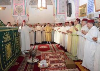 تسليم هبة ملكية لحفدة الولي الصالح أبو عبد الله محمد الشرقي