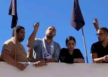 ناصر الزفزافي يودّع والده من قلب الحسيمة: “الوطن فوق كل اعتبار”