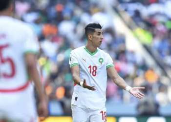 الياميق ينتقد أرضية ملعب “ليفي مواناواسا” بعد فوز الأسود على زامبيا