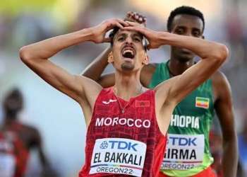 سفيان البقالي يتحسر على ضياع الذهب ويكتفي بالفضية في سباق 3000 متر موانع