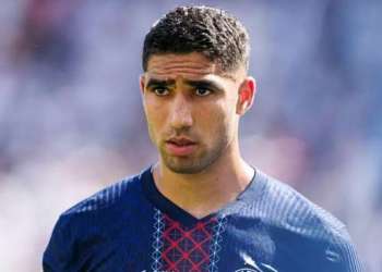 أشرف حكيمي يكشف كواليس محنته القضائية ويؤكد براءته