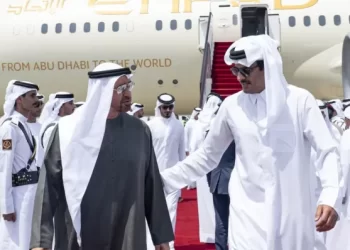 محمد بن زايد يصل الدوحة في زيارة تضامنية عقب الهجوم الإسرائيلي