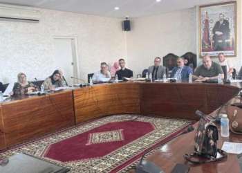 عبارة مهينة من رئيس جماعة القصر الكبير تفجّر دورة أكتوبر والمعارضة تنسحب