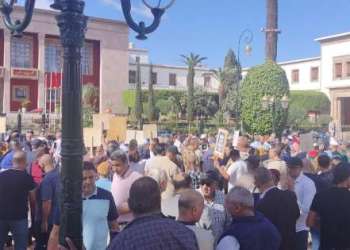 وقفة احتجاجية وازنة بالرباط رفضاً لمشروع “الوصاية” على الصحافة