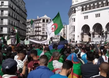 الجزائر على وقع دعوات رقمية للتظاهر وسط تحذيرات رسمية