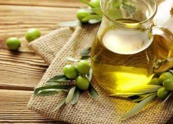 موسم قياسي لزيت الزيتون المغربي يثير مخاوف في إسبانيا