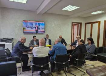فرق برلمانية تستقبل هيئات صحافية ونقابية رافضة لمشروع قانون إعادة تنظيم المجلس الوطني للصحافة