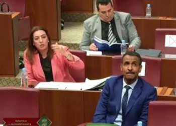 قضايا الفساد تُربك البرلمان … ونائبة تطالب بكبح تغطية الإعلام