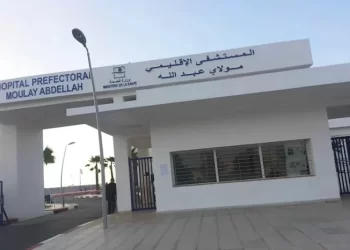 وفاة رضيع على متن “طرامواي الرباط-سلا” تفتح ملف نقص أطر التوليد بالمستشفيات