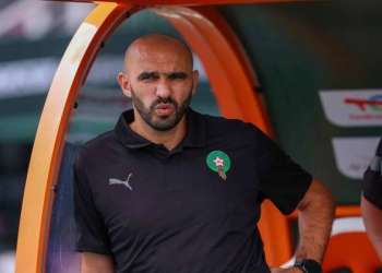 الركراكي: خبرة الدفاع مفتاح كأس إفريقيا وناشئو المغرب يحتاجون الوقت