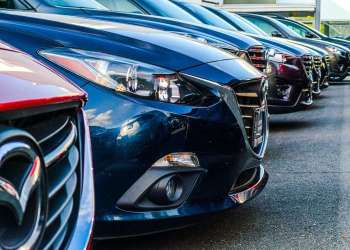 جدل في الدار البيضاء بعد تخصيص 17 مليار لكراء سيارات المسؤولين والمعارضة تتهم الرميلي بتجاهل توجيهات الداخلية