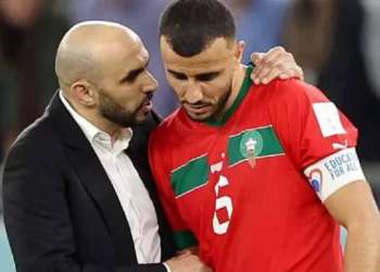 الركراكي: “نحتاج إلى الخبرة في الدفاع” وغانم سايس يعود لتشكيلة المنتخب المغربي