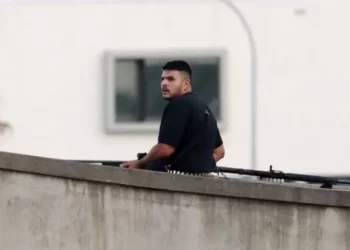 إطلاق نار دموي يهز سيدني خلال احتفالات “الحانوكا” ويخلّف 10 قتلى وعدداً من الجرحى