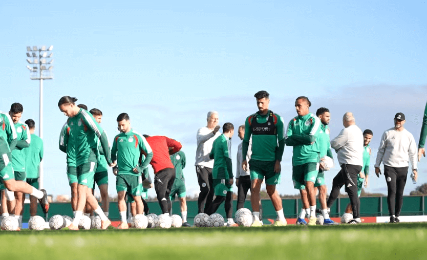 المنتخب الجزائري يباشر تحضيراته في الرباط استعدادًا لمواجهة السودان في افتتاح «كان 2025» 