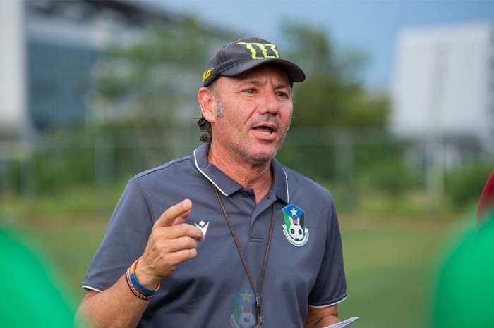 مدرب جزر القمر: المغرب مرشح أول للقب والضغط سيكون مضاعفًا عليه 