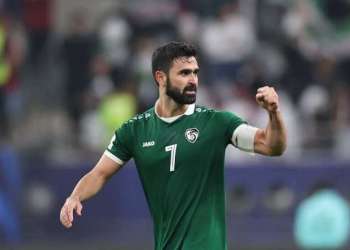 إصابة عمر خربين تهدد مشاركته أمام المغرب في ربع نهائي كأس العرب