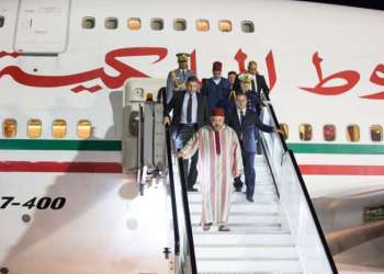 جلالة الملك محمد السادس يعود إلى أرض الوطن بعد جولة خاصة شملت ثلاث دول
